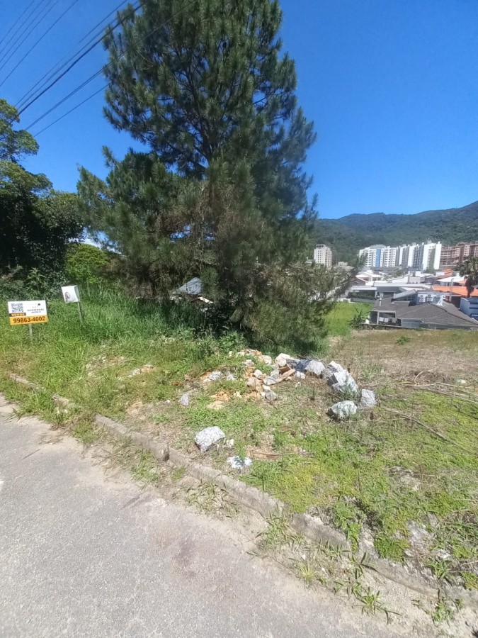 Terreno, 637 m² - Foto 1